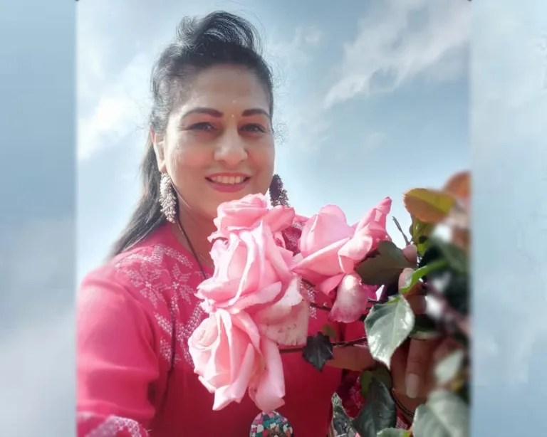 गर्मियों में गुलाब की सही देखभाल कैसे करें?